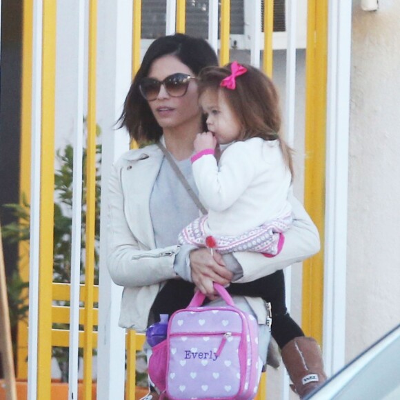 Jenna Dewan sort avec sa fille Everly Tatum à Studio City, le 15 décembre 2015. P