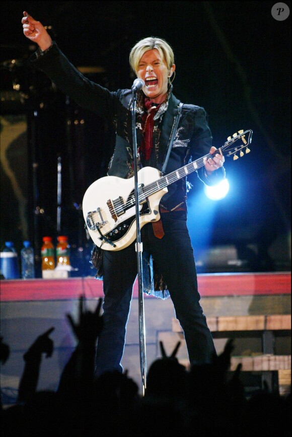 David Bowie en concert à Bercy en 2003