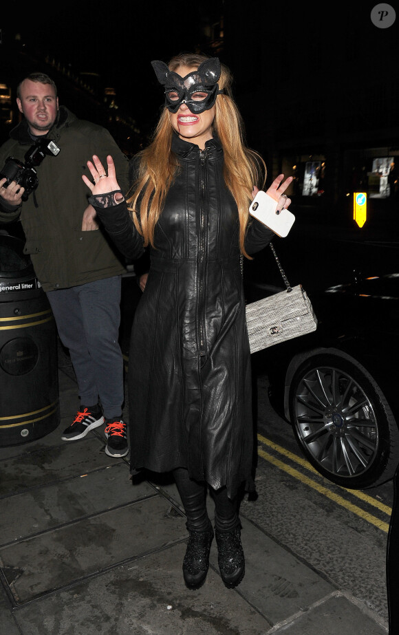 Lindsay Lohan - Arrivée des people à une soirée déguisée pour Halloween à Londres, le 28 octobre 2015.