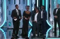 Denzel Washington reçoit le prestigieux Cecil B. DeMille Award aux Golden Globes 2016.