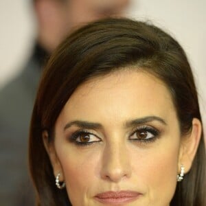 Penélope Cruz assiste à la soirée des prix José Maria Forqué à Madrid le 11 janvier 2016.