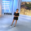 L'animatrice Karine Ferri affiche son baby-bump de plus en plus arrondi lors du tirage du Loto sur TF1. Le 19 octobre 2015.