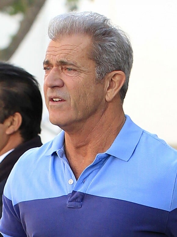 Exclusif - L'acteur Mel Gibson sortant du centre de dermatologie Lancer à Beverly Hills le 8 janvier 2016.