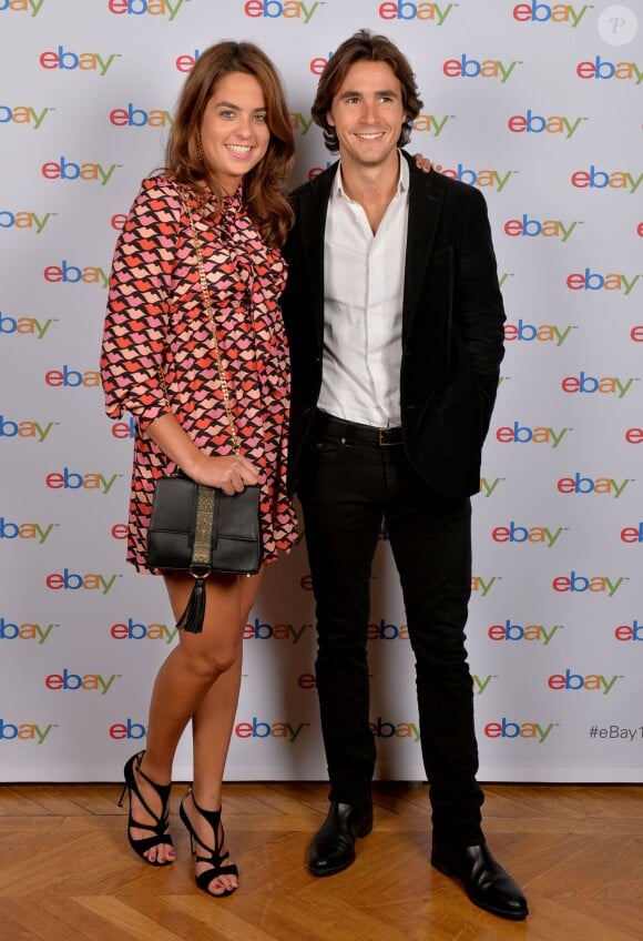 Anouchka Delon et son compagnon Julien Dereims - Photocall de la soirée des 15 ans d'Ebay à l'Hôtel Salomon de Rothschild le 17 septembre 2015.