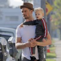 Josh Duhamel et son fils : Axl, 2 ans, et déjà aussi craquant que son papa !
