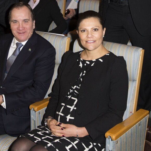 La princesse Victoria de Suède, enceinte de sept mois, a participé le 18 janvier 2016 à Stockholm à la conférence Agenda 2030 sur le développement durable.