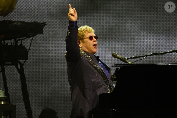 Elton John en concert à Sydney. Le 19 décembre 2015