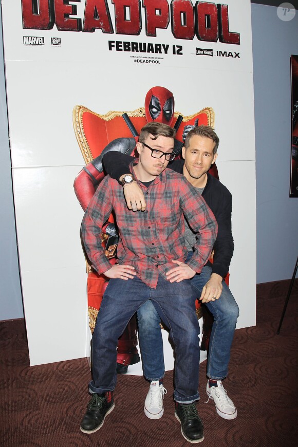 Ryan Reynolds avec Kevin Lieber lors d'une projection privée de Deadpool à New York le 18 janvier 2016.