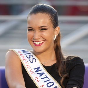 EXCLUSIF - Barabra Morel lors des 80 ans de Geneviève de Fontenay à Paris le 29 août 2012