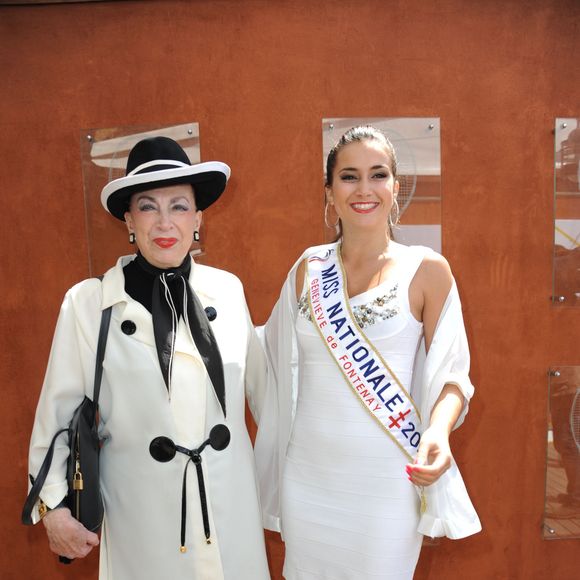Geneviève de Fontenay et Barbara Morel au village Roland-Garros à Paris, le 24 mai 2011