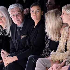Helmut Schlotterer, Irina Shayk, Tigerlily Taylor et Lena Gercke assistent au défilé Marc Cain (collection automne-hiver 2016-2017) à Berlin. Le 19 janvier 2016.