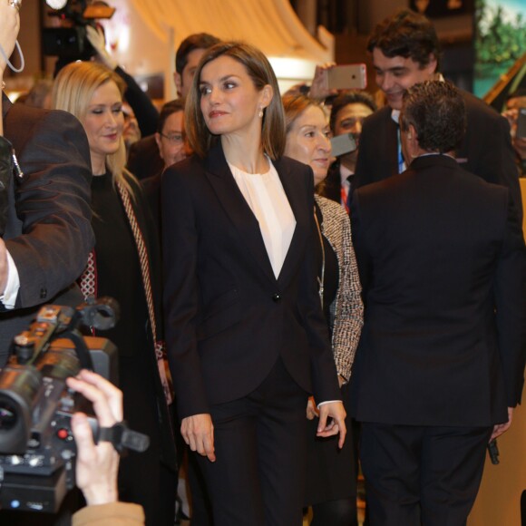 La reine Letizia d'Espagne inaugurait le 20 janvier 2016 la 36e édition du FITUR, le Salon international du tourisme de Madrid, au Parc des Expositions Juan Carlos Ier.
