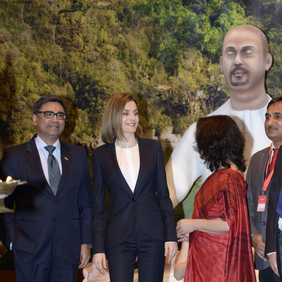 La reine Letizia d'Espagne inaugurait le 20 janvier 2016 la 36e édition du FITUR, le Salon international du tourisme de Madrid, au Parc des Expositions Juan Carlos Ier.