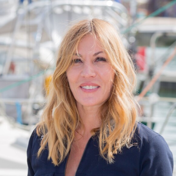 Mathilde Seigner - Photocall de "Flic tout simplement" dans le cadre du 17e festival de fiction TV de La Rochelle sur le Vieux Port à La Rochelle le 12 septembre 2015