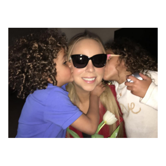 Mariah Carey a publié une photo d'elle et ses jumeaux sur sa page Instagram, le 17 janvier 2016.