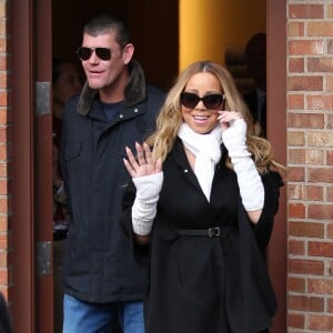 Exclusif - Mariah Carey et son compagnon James Packer passent leurs vacances à la station de Aspen le 19 décembre 2015.