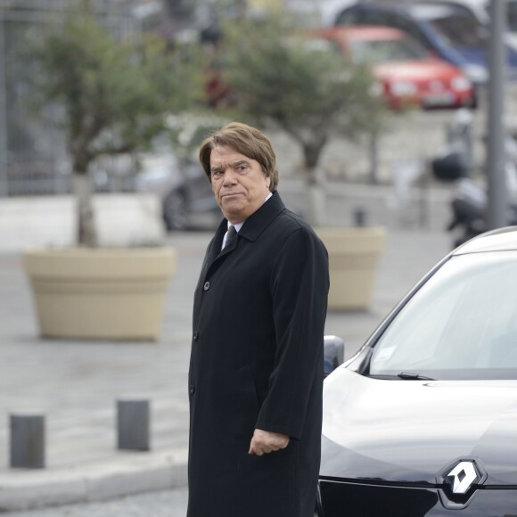 Bernard Tapie assistait le 23 janvier 2016 aux obsèques d'Edmonde Charles-Roux en la cathédrale de la Major (Sainte-Marie-Majeure) à Marseille.