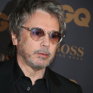 Jean-Michel Jarre - Photocall de la cérémonie des GQ, Les Hommes de l'Année 2015 au Shangri-La Hotel à Paris, le 25 janvier 2016. ©Denis Guignebourg/Bestimage