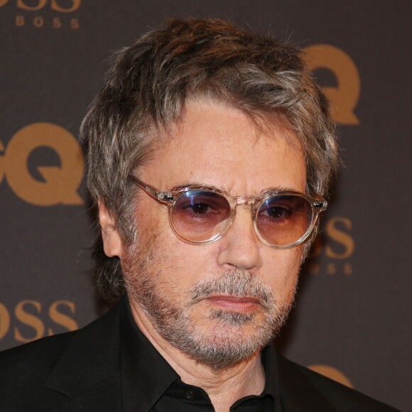 Jean-Michel Jarre - Photocall de la cérémonie des GQ, Les Hommes de l'Année 2015 au Shangri-La Hotel à Paris, le 25 janvier 2016. ©Denis Guignebourg/Bestimage