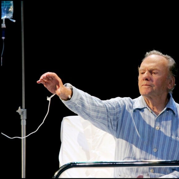 Jean-Louis Trintignant au Théâtre Hébertot à Paris le 24 août 2005.