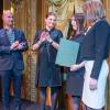 La princesse Victoria de Suède, enceinte, lors de la remise de la bourse d'études de la Fondation Micael Bindefeld en mémoire de l'Holocauste le 27 janvier 2016 à l'Opéra de Stockholm
