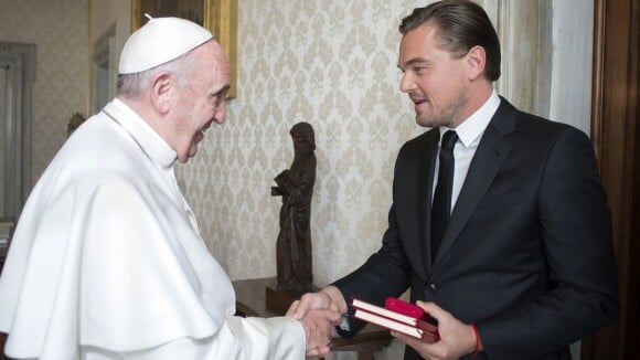 Leonardo DiCaprio face au pape François : Chèque, écologie et mystères au menu
