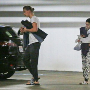 Vanessa Hudgens et son petit-ami Austin Butler à la sortie de leur cours de gym à Studio City, le 1er février 2016.