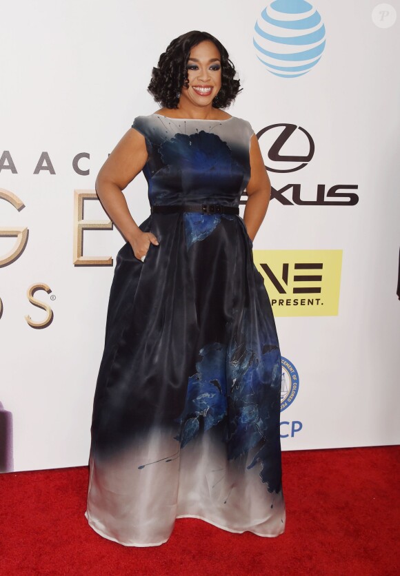 Shonda Rhimes lors des 47e "NAACP Image Awards" à Pasadena le 5 février 2016.