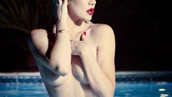Khloé Kardashian : Une sirène entièrement nue, voluptueuse et scintillante
