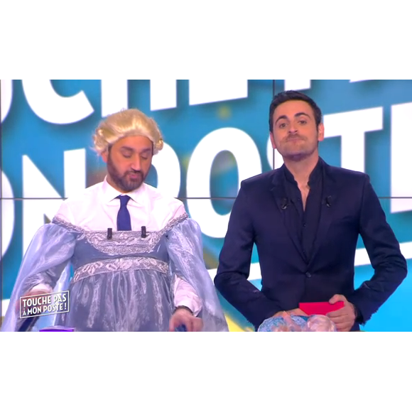 Cyril Hanouna et et le chroniqueur Camille Combal annoncent qu'ils vont partir à Las Vegas afin de se marier - Emission "Touche pas à mon poste" sur D8, le 8 février 2016.