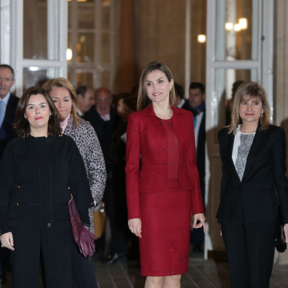 La reine Letizia d'Espagne en visite au palais royal de Madrid pour constater les améliorations architecturales en faveur de l'accessibilité pour les personnes handicapées le 10 février 2016