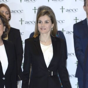 La reine Letizia d'Espagne au Ve Forum contre le cancer à l'AECC à Madrid le 3 février 2016