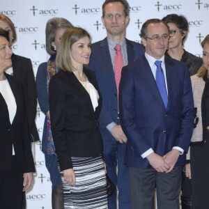 La reine Letizia d'Espagne au Ve Forum contre le cancer à l'AECC à Madrid le 3 février 2016