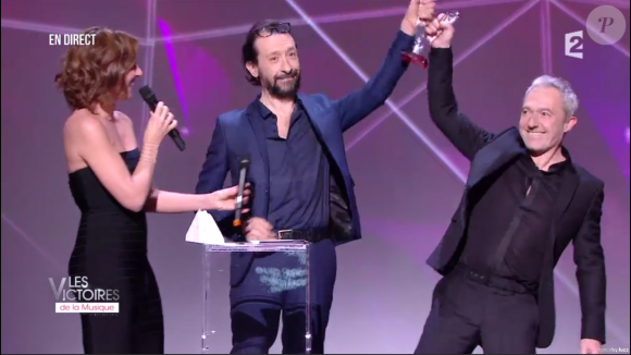 Les Innocents remportent la Victoire de l'album rock pour "Mandarine" - Victoires de la musique au Zénith de Paris, le 12 février 2016.