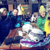Stéphanie Clerbois entre amis à la montagne, février 2016.