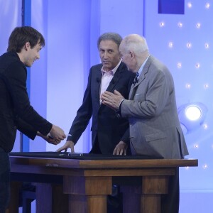 Luc Langevin, Michel Drucker et Michel Bouquet lors de l'enregistrement de l'émission "Vivement Dimanche" à Paris le 28 Janvier 2016 et qui sera diffusée le 31 Janvier 2016. Invité principal Michel Bouquet. © Coadic Guirec/Bestimage