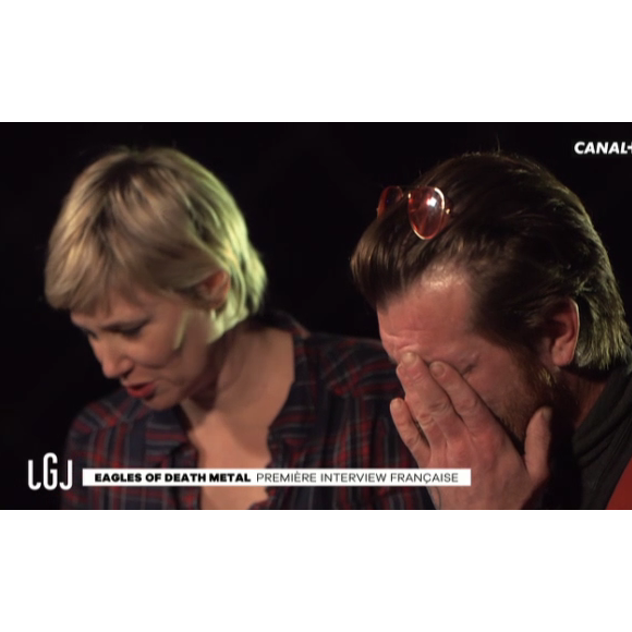 Jesse Hughes, leader du groupe Eagles of Death Metal accorde une interview à Maïtena Biraben. "Le Grand Journal" de Canal+, le 15 février 2016.
