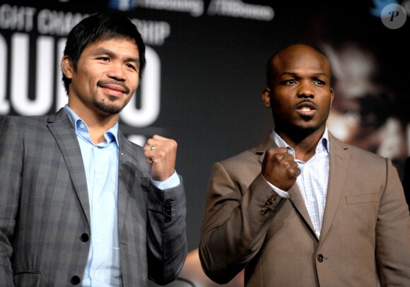 Manny Pacquiao et Timothy Bradley lors d'une conférence de presse pour promouvoir leur rencontre du 9 avril prochain, le 21 janvier 2016 au Madison Square Garden de New York