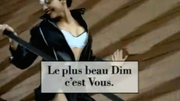 En 1997, Emma de Caunes est l'héroïne de plusieurs spots télévisés pour la marque de lingerie DIM.