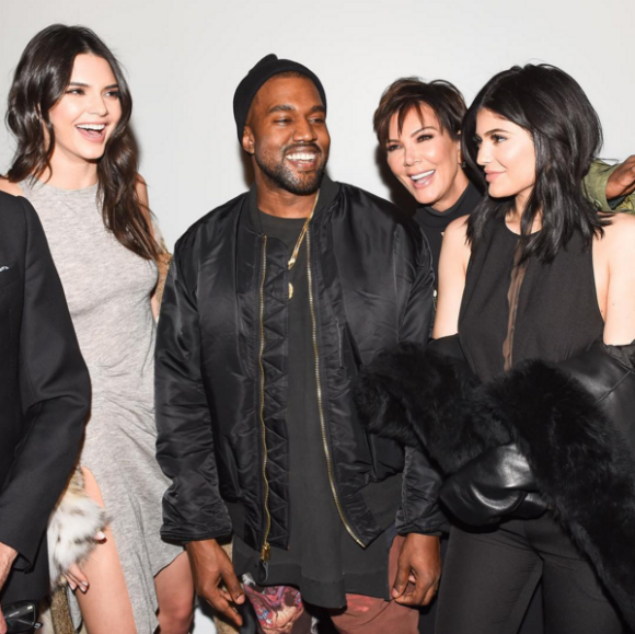 Photo de Kendall, Kanye West, Kris et Kylie Jenner publiée le 8 février 2016.