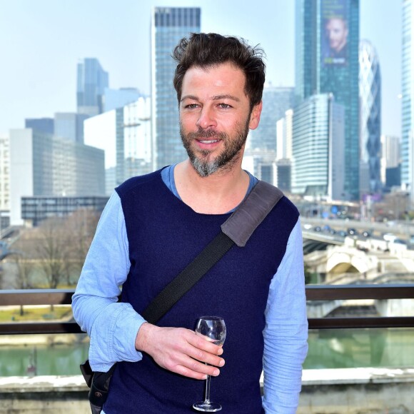 Christophe Maé, Grand Prix de l'UNAC 2015 pour la chanson "Tombé Sous Le Charme" lors de la remise du prix de l'UNAC 2015 à la Sacem à Paris, le 16 mars 2015.