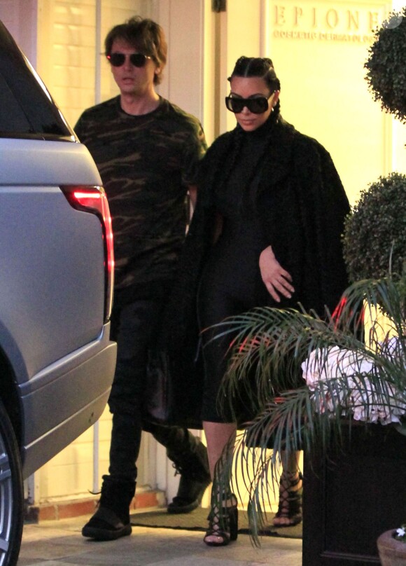 Jonathan Cheban et Kim Kardashian quittent le centre de dermatologie et laser Epione à Beverly Hills, le 18 février 2016.