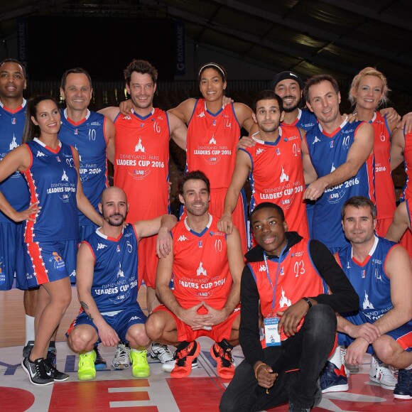 Exclusif - Laurent Legname, David Vengerder, Makan Dioumassi, Elisa Tovati, Patrice Dumont, Bertrand Lacherie, Emmeline Ndongue, Malik Bentalha, Moundir, Jean-Philippe Doux, Elodie Gossuin, Thomas Thouroude, Cartman, Ludovic Deroin, Thimothy (de l'association Les Petits Princes), Grégoire Tournon et David Cozette, lors du match des célébrités (défi AG2R-La Mondiale) au profit de l'association Les Petits Princes dans le cadre de la Disneyland Paris Leaders Cup LNB, à la Disney Events Arena à Marne-la-Vallée, le 20 février 2016. © Veeren