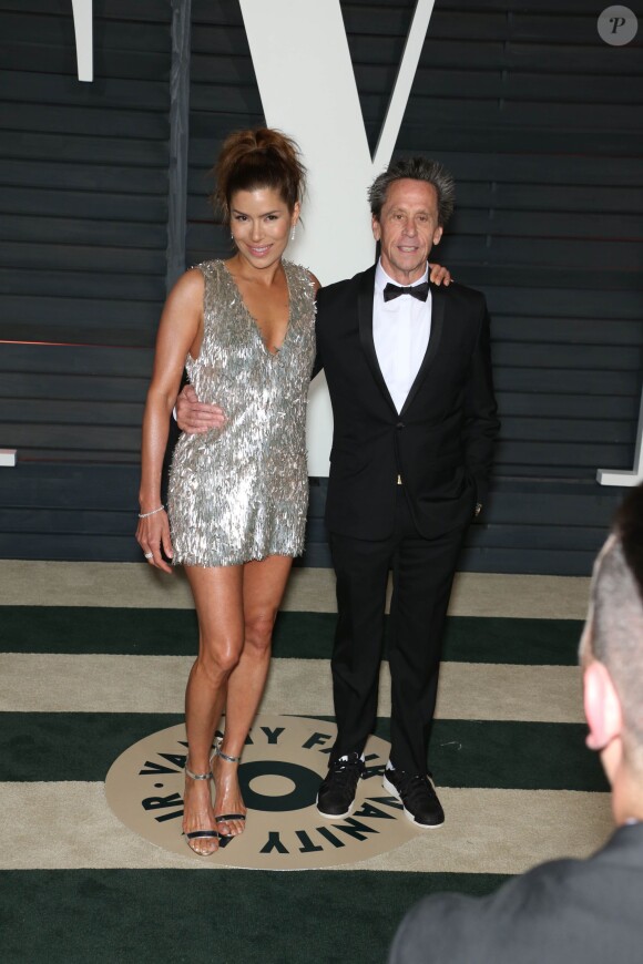 Brian Grazer et sa fiancée Veronica Smiley - People à la soirée "Vanity Fair Oscar Party" à Hollywood, le 22 février 2015.
