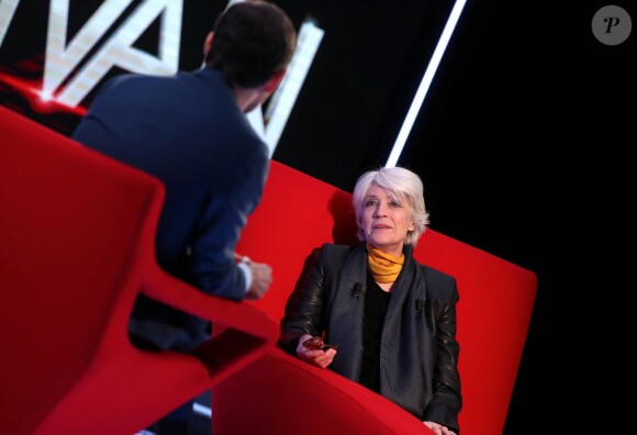 Exclusif - Françoise Hardy et Marc-Olivier Fogiel, lors de l'enregistrement de l'émission Le Divan, le 29 janvier 2016, pour une diffusion le mardi 16 février 2016 à 23h10 sur France 3.