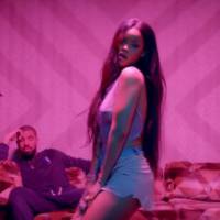 Rihanna dévoile un double clip, sensuel, de "Work" avec le génial Drake