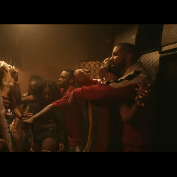 Rihanna dans son nouveau clip "Work" avec Drake - février 2016