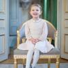 La Princesse Estelle pose pour la photo officielle de son quatrième anniversaire au Château de Haga à Stockholm, le 23 février 2016.