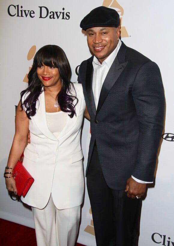 LL Cool J et sa femme Simone Smith à la Soirée de Gala Clive Davis Pre-Grammy à l'hôtel Hilton de Beverly Hills le 14 février 2016.