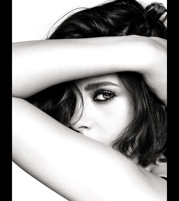 Kristen Stewart photographiée par Mario Testino pour la campagne #EyeCanBe de Chanel.